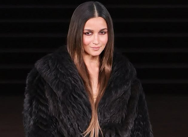 Alia Bhatt served the Gothic glamor in the black Gucci look at Milan Fashion Week; Watch: Bollywood News - IHNS Alia Bhatt served the Gothic glamor in the black Gucci look at Milan Fashion Week; Watch