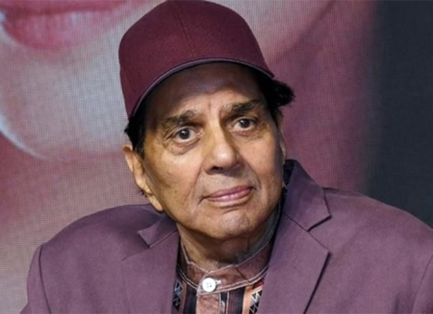 Dharmendra Health Update: Veteran actor is stable, family confirms; Ventilator rumors quashed : Bollywood News - IHNS Dharmendra Health Update: Veteran actor is stable, family confirms; Ventilator debunks rumors