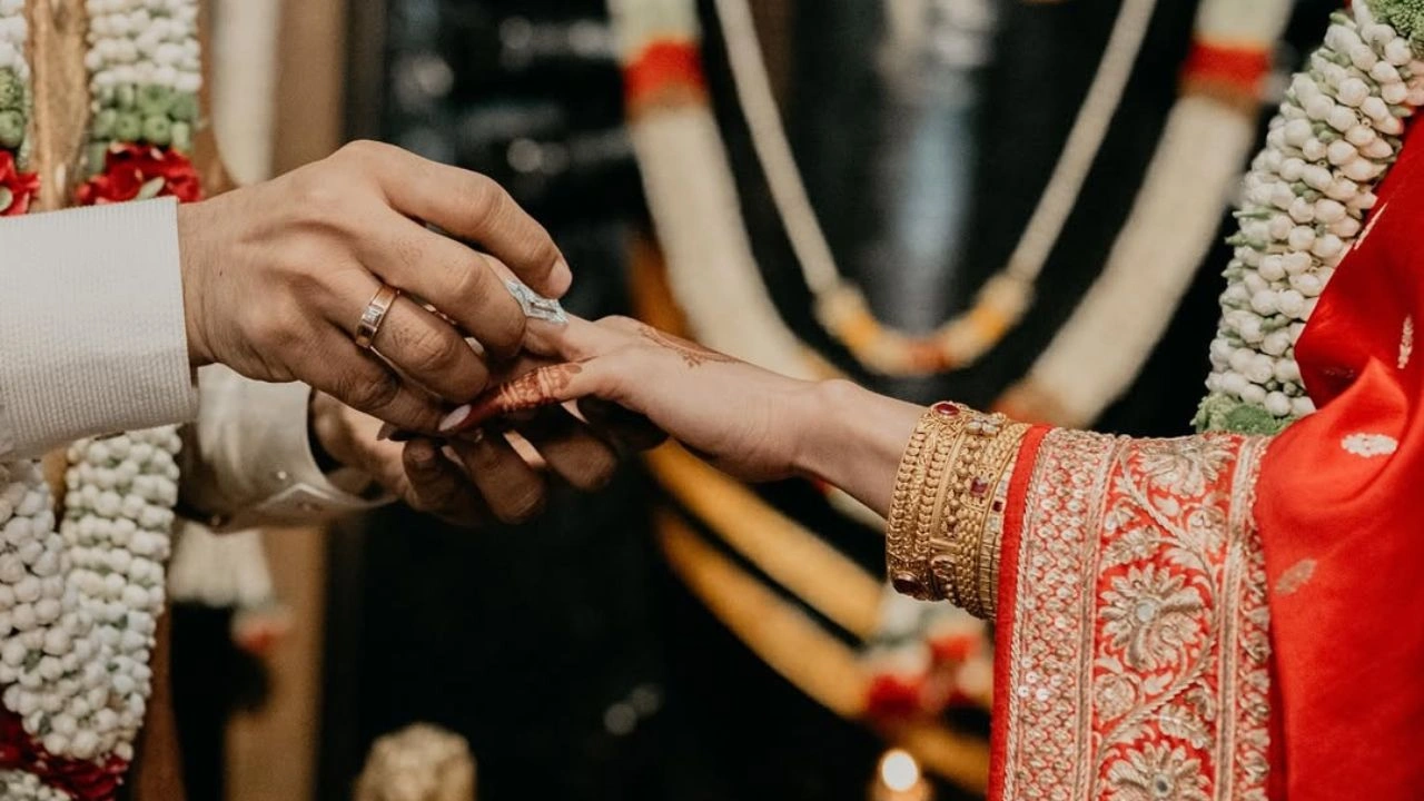 Samantha Ruth Prabhu and Raj Nidimoru (via Instagram) Samantha Ruth Prabhu and Raj Nidimoru (via Instagram)