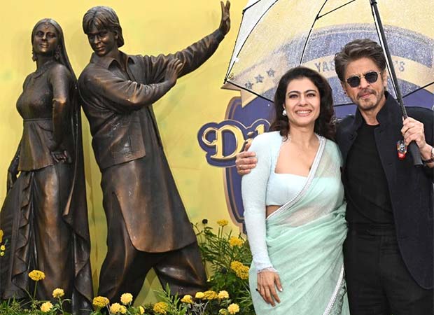 Shahrukh Khan and Kajol unveil DDLJ bronze statue in London's Leicester Square : Bollywood News - IHNS Shahrukh Khan and Kajol unveil DDLJ bronze statue in London's Leicester Square