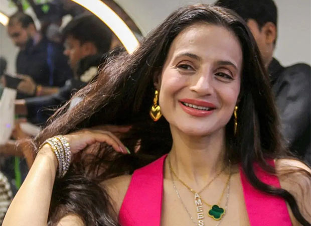 Ameesha Patel faces non-bailable warrant in alleged breach of contract case; Gadar 2 actress reacts! : Bollywood News - IHNS Ameesha Patel faces non-bailable warrant in alleged breach of contract case; Gadar 2 actress reacts!