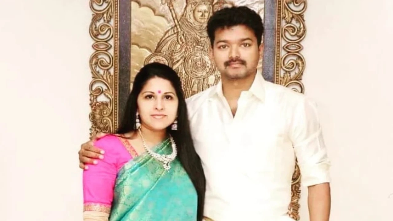 Did Thalapathy Vijay's wife Sangeetha Sornalingam file for divorce? (PC: Sangeeta Vijay, IG) Did Thalapathy Vijay's wife Sangeetha Sornalingam file for divorce? (PC: Sangeeta Vijay, IG)