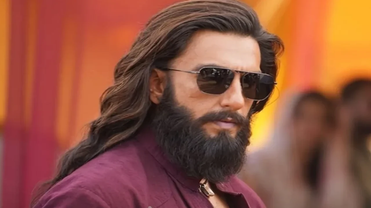 Dhurandhar Box Office Collection: Ranveer Singh's historical blockbuster earns Rs 1 crore in 15th weekend, target of Rs 790 crore in the final Dhurandhar Box Office Collections: Ranveer Singh's historic blockbuster adds Rs 1 crore in 15th Weekend, approaches Rs 790 crore mark