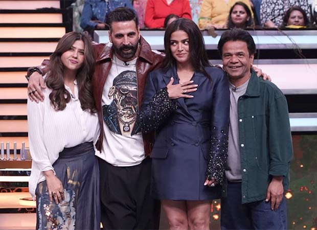 Ekta Kapoor hands over Wheel of Fortune prize money in support of Rajpal Yadav Ekta Kapoor hands over Wheel of Fortune prize money to support Rajpal Yadav