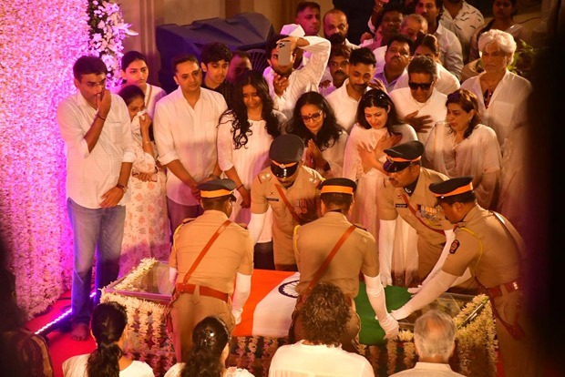 Asha Bhosle will be cremated with full state honors at Shivaji Park in Mumbai. Asha Bhosle will be cremated with full state honors at Shivaji Park in Mumbai.