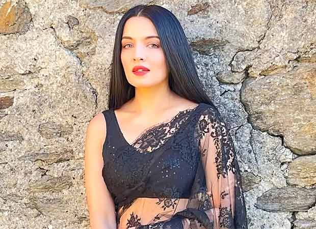 Celina Jaitley shares emotional video of herself cleaning late son Shamsher's grave in Austria, opens up about her divorce process: "The only child I met was my son Shamsher" Celina Jaitley shares emotional video of herself cleaning late son Shamsher's grave in Austria, opens up about her divorce process: "The only child I met was my son Shamsher"